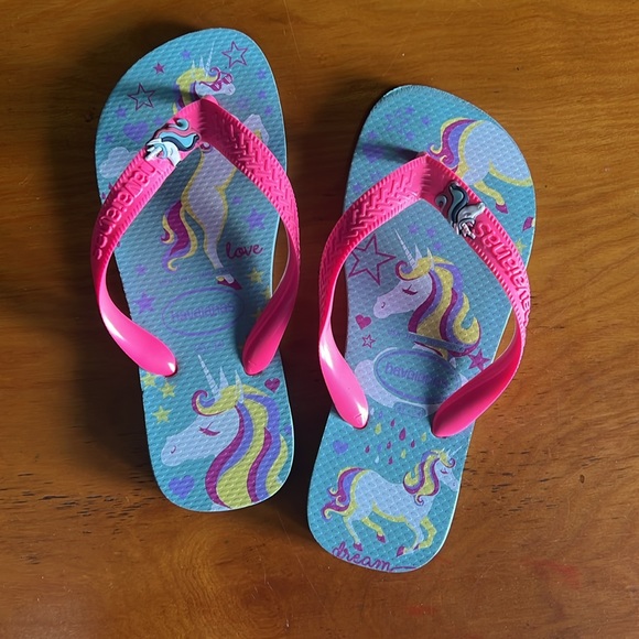havaianas flip flips 🩴 girls 33-34 (US 2-2 1/2) - Picture 2 of 5